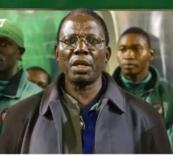 Court Dissolves Ex-Super Eagles Coach,Onigbinde’s 30-Year Old Marriage